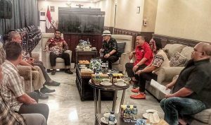 Budayawan Ini Sebut Gubernur Yulius Selvanus Sosok Pemimpin yang Mendengar dan Bekerja Tanpa Lelah