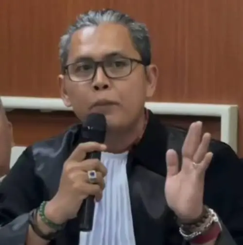 Rektor Bukan Kambing Hitam Proyek, Membaca Ulang Kasus Prof. Ellen Joan Kumaat
