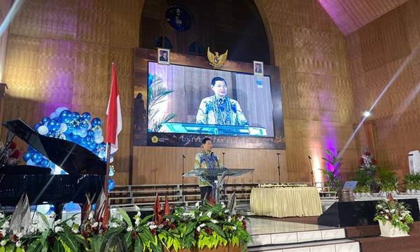 Gubernur Yulius Selvanus: UNKLAB Telah Menjadi Berkat Bagi Sulawesi Utara
