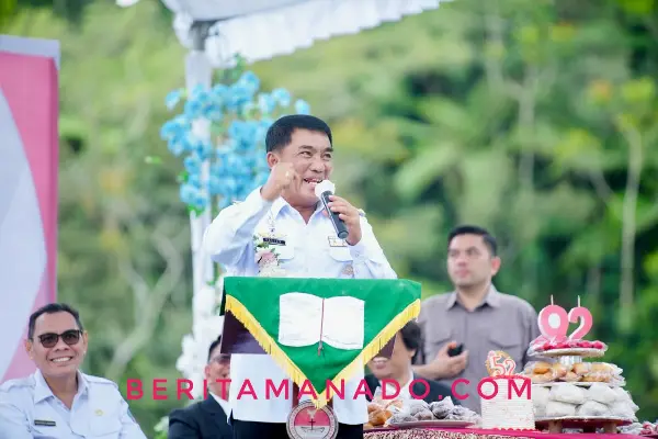 Pekikkan “Merdeka!”, Gubernur Yulius Selvanus Salut Keberanian KGPM Lawan Belanda