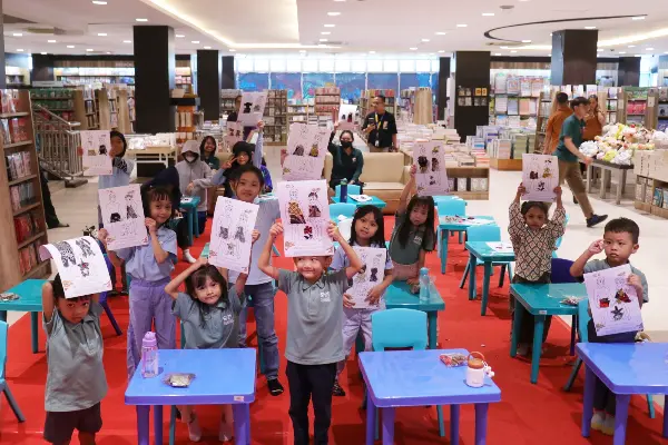 ARYADUTA Manado Gandeng Gramedia dan Sekolah Murid Merdeka Manado, Kenalkan Budaya Lewat Rasa