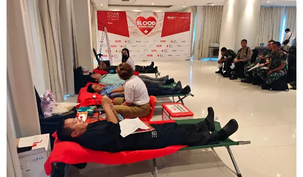 Peringati Hari Kesehatan Mental Sedunia, Four Points by Sheraton Manado Kumpulkan 51 Kantong Darah