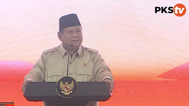 Presiden Prabowo Bongkar Borok Tambang Ilegal: Negara Dibobol Rp300 Triliun, 'Emas Baru' Dikeruk Habis!