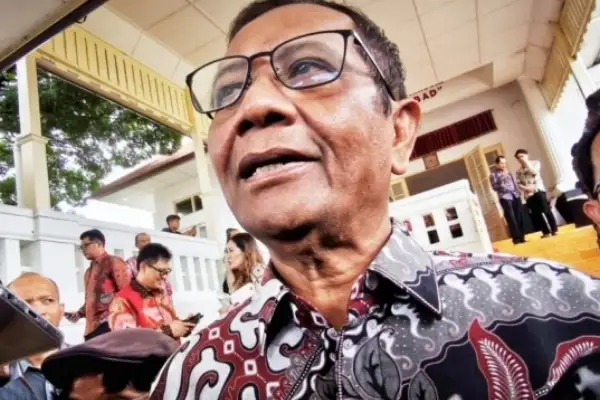 Mahfud MD Desak Purbaya Yudhi Sadewa Bertindak Tegas Pada Kasus Pencucian Uang