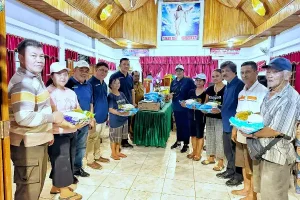 Pucuk Pimpinan KGPM Nyatakan Kepedulian Mendalam bagi Jemaat Terdampak Banjir di Wineru