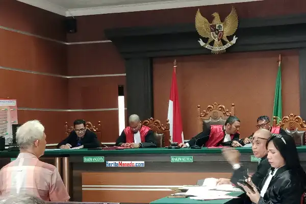 Noch Sambouw Sebut Keterangan Saksi dari JPU Bertentangan dengan Dakwaan