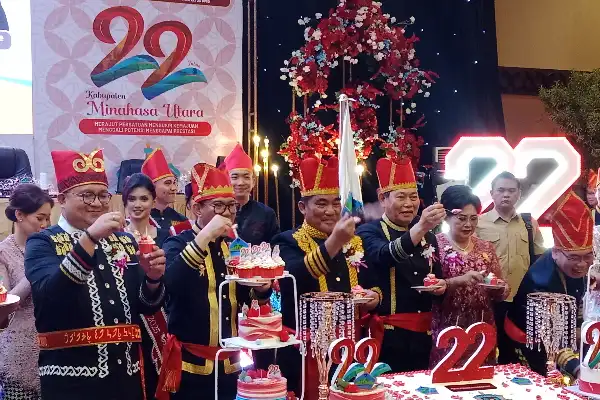 HUT ke-22 Minahasa Utara: Gubernur Yulius Selvanus Apresiasi Pertumbuhan Ekonomi Tanah Tonsea