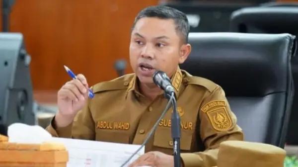 BREAKING NEWS: Operasi Senyap, KPK OTT Gubernur Riau Abdul Wahid