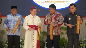 Gubernur Yulius Selvanus Dukung Sulut Jadi Tuan Rumah Pesparani Nasional IV Tahun 2027