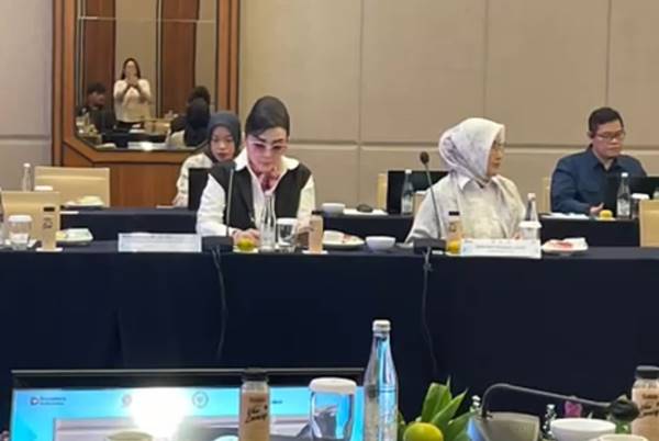 Christiany Eugenia Paruntu Soroti Regulasi Persaingan Usaha, Suara Kuat dari Unpad Bisa Ubah Arah RUU Monopoli!