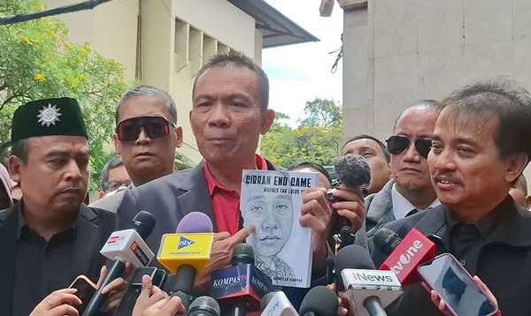 Rismon Sianipar Ancam Tuntut Polisi Rp126 T di Kasus Ijazah Jokowi, Setara Anggaran Setahun Polri