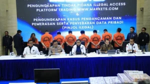 Skandal Pinjol Mengerikan: Korban Dihantui Foto Dewasa, Uang Puluhan Miliar Dirampas
