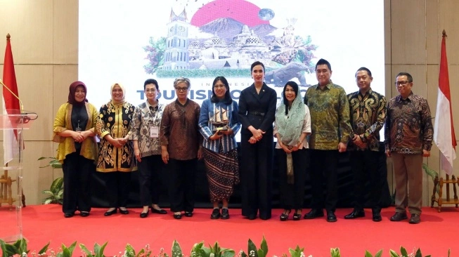 Terungkap! 2026 Bakal Jadi Tahun ‘Revolusi Pariwisata’ di RI, Destinasi Favoritmu Bisa Hilang!