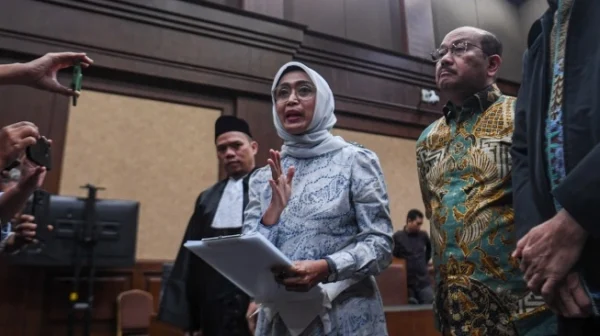 Majelis Hakim memvonis mantan Direktur Utama PT ASDP Indonesia Ferry (Persero) Ira Puspadewi dengan hukuman empat tahun enam bulan penjara dan denda Rp500 juta subsider tiga bulan kurungan. (ANTARA FOTO/Muhammad Adimaja).
