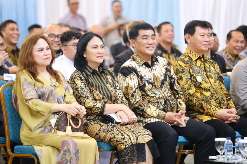 Natal Pemprov Sulut Jadi Panggung Talenta dan Inovasi, Gubernur Yulius Selvanus Tantang ASN Tampil Berani