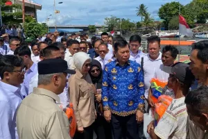 Wagub Sulut Victor Mailangkay Dampingi Menhub Dudy Purwagandhi Tinjau Keselamatan Pelayaran di Manado