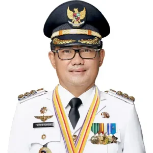 Pesan Natal Bupati Joune Ganda: Sambut Kelahiran Kristus dengan Sukacita, Damai, dan Kepedulian