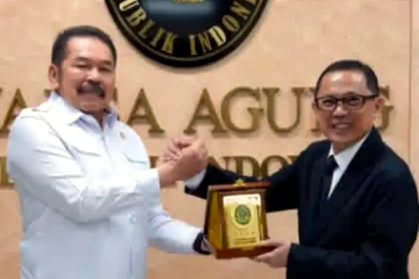 Unsrat Manado Jalin Kerja Sama Tiga Pilar dengan Kejaksaan Agung