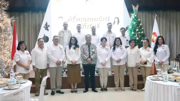 Natal Gerindra Tomohon: Pesan Persatuan Yulius Selvanus Menggema di Kota Religius