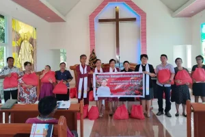 Rio Dondokambey Salurkan Ribuan Paket Bantuan Aspirasi Komisi XI untuk Masyarakat Sulut