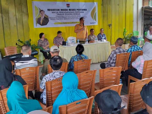 THL Serap Aspirasi di Tababo: "Semua Keluhan Warga Akan Kami Perjuangkan di DPRD Mitra!" 8 THL Serap Aspirasi di Tababo: "Semua Keluhan Warga Akan Kami Perjuangkan di DPRD Mitra!"
