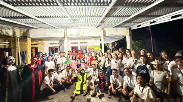 Ukir Senyum di Hari Natal, Komunitas ‘Namanya Torang’ Hadirkan Santa Claus dan Bansos Untuk Anak Panti Asuhan