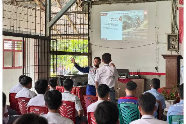 Tekan Kecelakaan Remaja, DAW Intensifkan Program Safety Riding Honda