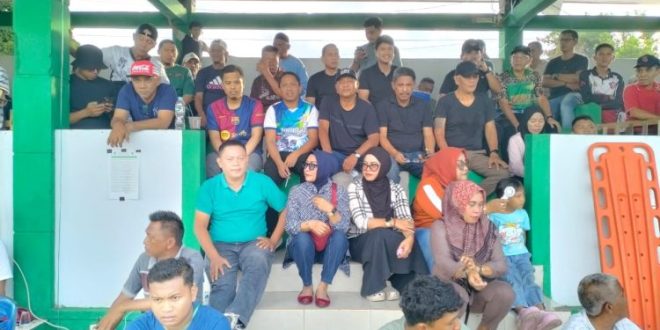 Walikota Kotamobagu Dan Wawali Menyaksikan Langsung Laga Antara PS dim Bintang Utara Dan Kobo Besar FC