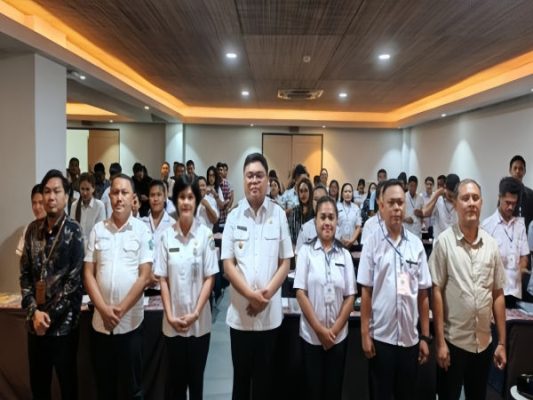 Dorong Penguatan Data Pendidikan, Wabup Sangihe Resmi Buka Bimtek Dapodik 2025
