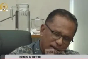 Rapat Soal Bencana di Sumatra Panas! DPR Minta Menteri Kehutanan Mundur