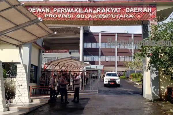 Aparat Kepolisian Siaga Aksi Demo di Kantor DPRD Sulut!