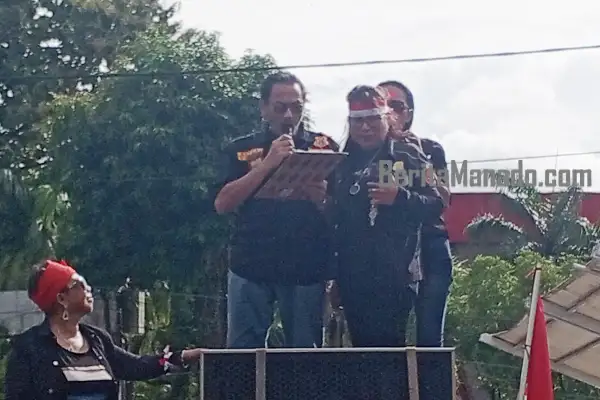 Sampaikan Tuntutan Aksi, Rolly Wenas: APBD Uang Rakyat Bukan Uang Pejabat!