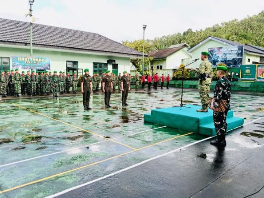 Peringati Hari Juang TNI AD ke-80, Dandim 1301/Sangihe Pimpin Upacara dan Serahkan Bantuan