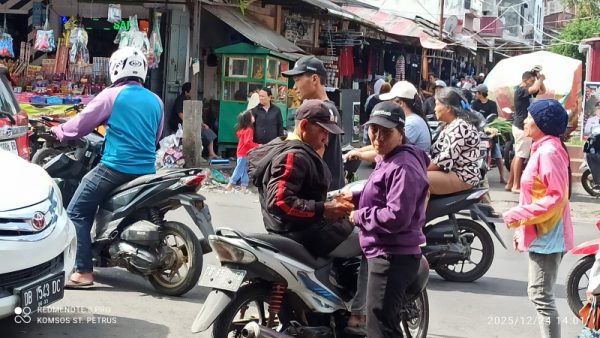 Akrivitas Masyarakat Langowan Meningkat, Camat Rulland Massie: Tingkatkan Kewaspadaan