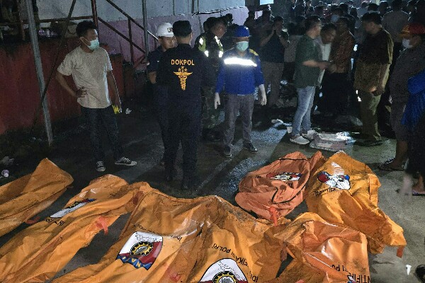 Tragedi Kebakaran Panti Werda Damai Manado: Polisi Bergerak Cepat Amankan TKP, 16 Lansia Meninggal