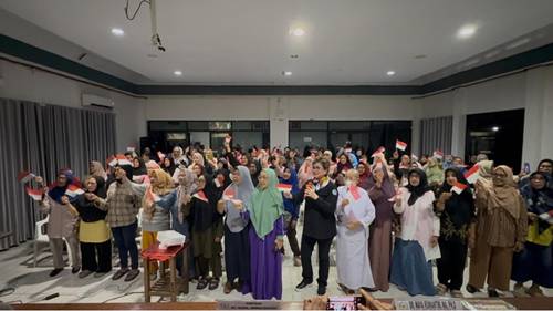 Maya Rumantir Bangkitkan Spirit Kebangsaan Bersama Majelis Ta’lim Nurul Jannah Banjer