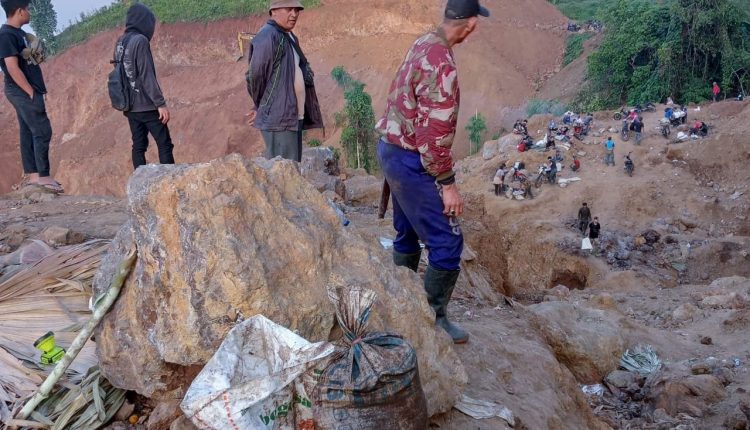 Warga Pusian Meminta Agar Tambang Oboi Di Buka Kembali
