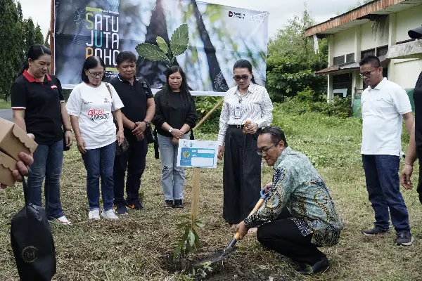 InJourney Airports Tanam 3.000 Pohon di Bandara Sam Ratulangi Manado dan sekitarnya
