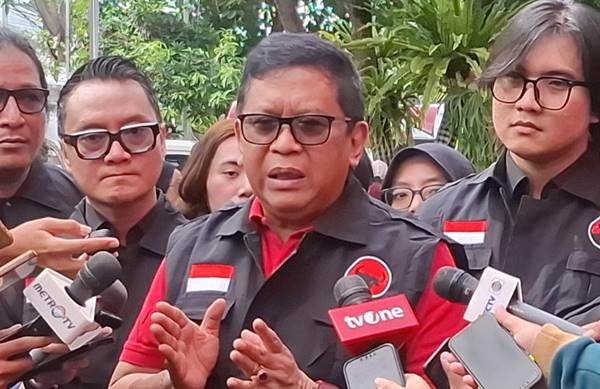 Olly Dondokambey Tetap Rangkap Jabatan di PDIP, Hasto Ungkap Alasan Strategis