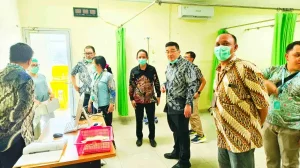 Wujudkan Layanan Prima, Jajaran Direksi RSUP Kandou Pantau Langsung Instalasi Listrik dan Alkes