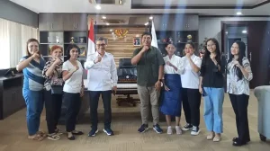 Puluhan Tenaga Pendidik Sekolah ABK Adukan Nasib ke Kantor Gubernur Sulut