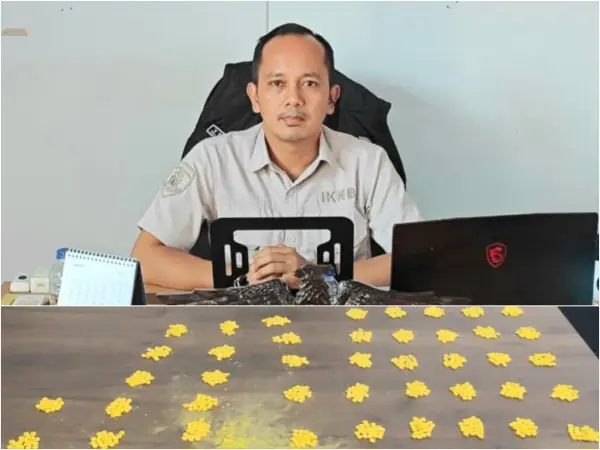 Polres Bitung Amankan 1.047 Butir Pil Kuning, Pemuda 21 Tahun Terancam 12 Tahun Penjara