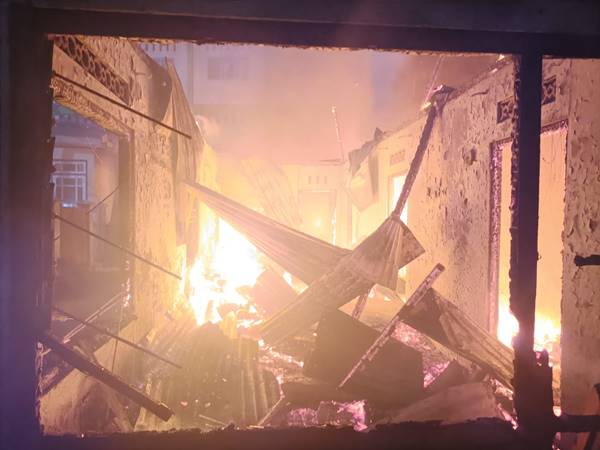 Rumah Kosong Ludes Terbakar, Kerugian Ditaksir Ratusan Juta Rupiah