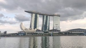 Singapura Larang Penggunaan Smartphone dan Smartwatch di Sekolah Menengah Mulai Januari 2026
