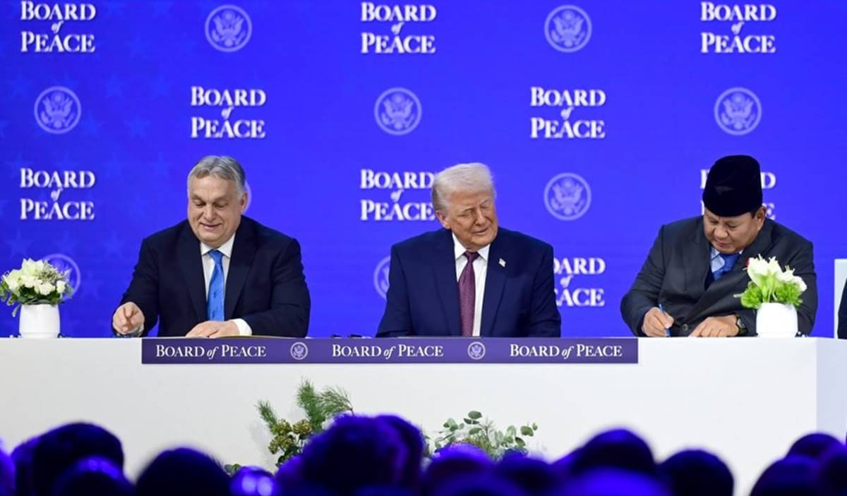 Presiden Prabowo Subianto menandatangani Board of Peace Charter di Davos Swiss sebagai dukungan Indonesia terhadap perdamaian Gaza.