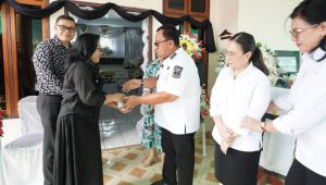 Robby Dondokambey – Vanda Sarundajang Hadiri Ibadah Penghiburan Almarhum Max Pangkerego
