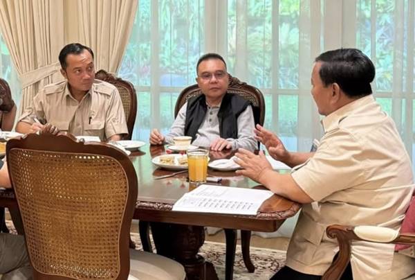 Prabowo Panggil Dasco Awal Tahun, Ada Agenda Strategis Nasional