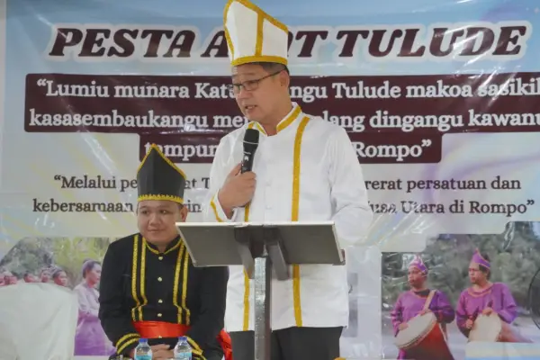 Hengky Honandar-Randito Maringka Hadiri Tulude Rukun Oikumene Harmoni: Simbol Persatuan Masyarakat Bitung