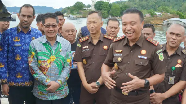Perkuat Sinergi, Wali Kota Bitung Dukung Kajati Sulut Luncurkan Tiga Inovasi Besar
