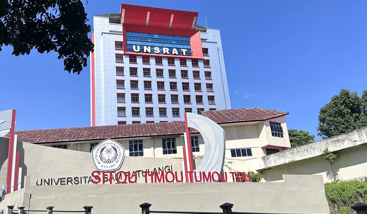 Momen Langka di Unsrat: Rektor Berty Sompie Jadi Plt Dekan Fakultas Hukum